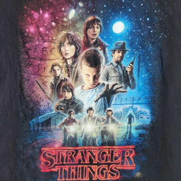 Hot Topic Stranger Things Raglan Tee - Picture 3 of 7
